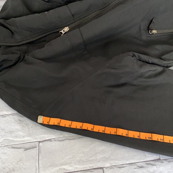 Eddie Bauer Black thermal insulation zip up jacket size medium - Picture 15 of 17